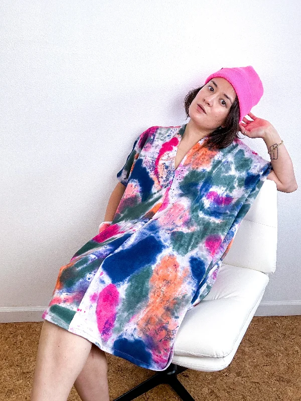 Oversized Hand-Dyed Sweatshirt Smock Dress Watercolor León Fashion Shirt Dress